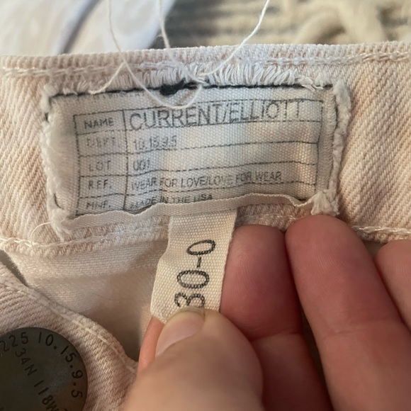 Current/Elliott Aritzia Stiletto Jeans | Size 30 - Picture 4 of 5